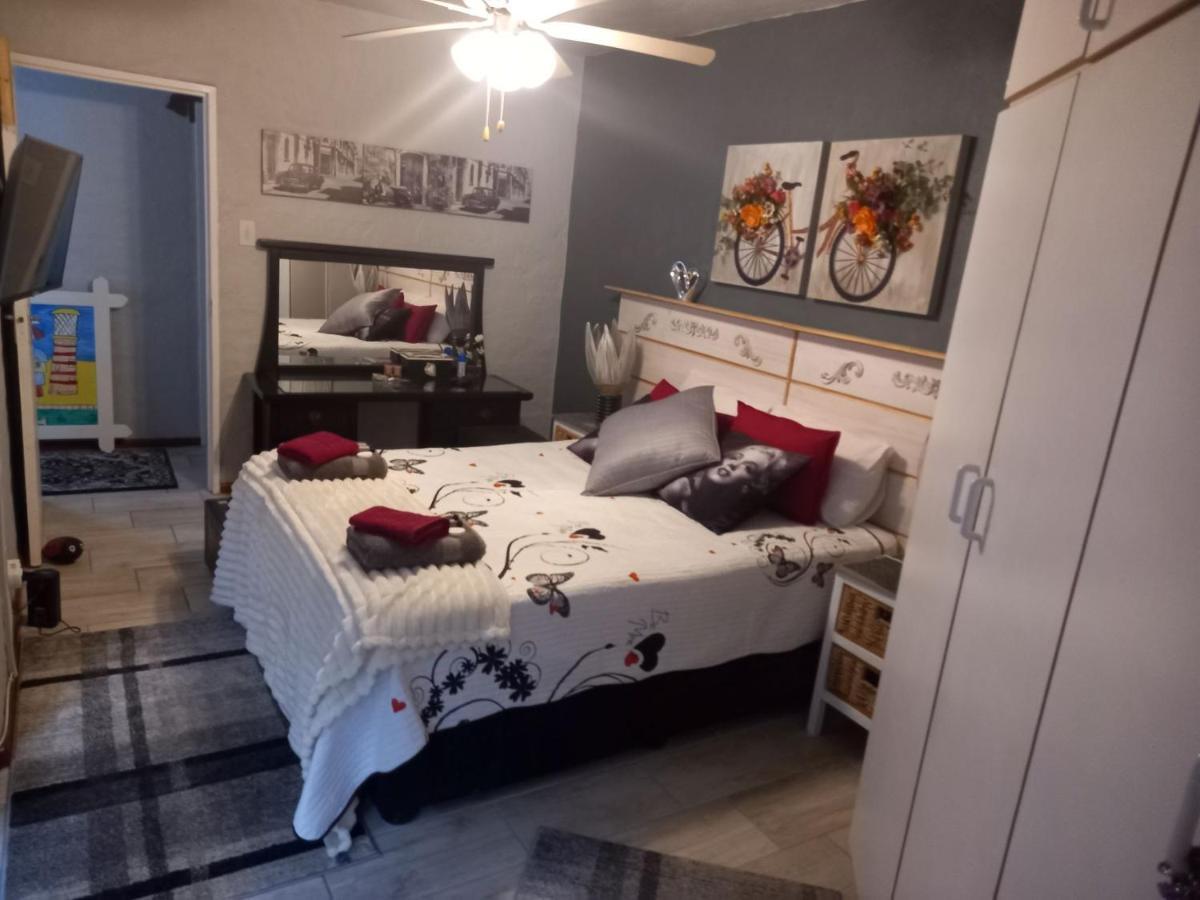 Chardonnay Holiday Apartment Jeffreys Bay Esterno foto
